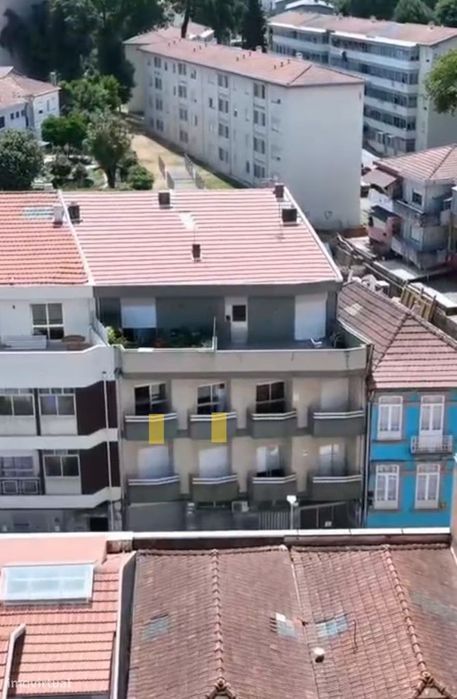 T3 com 2 casas de banho e garagem em Paranhos