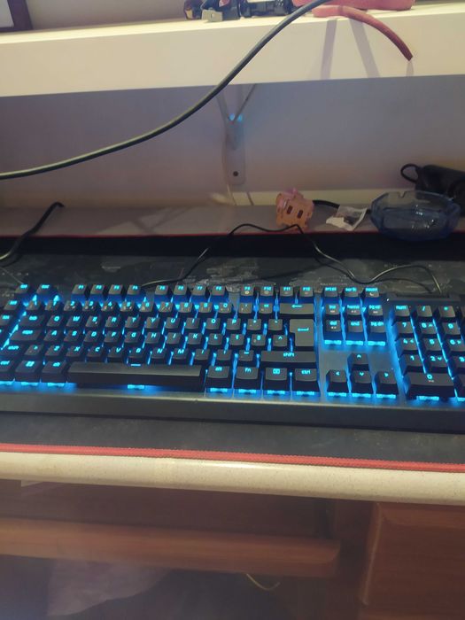 Teclado Razer v4 semi novo 90 negociável