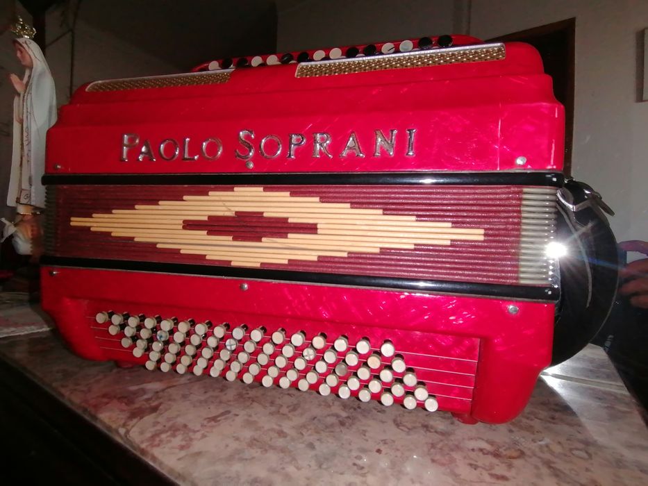 Acordeon Paolo Soprani 80 baixos
