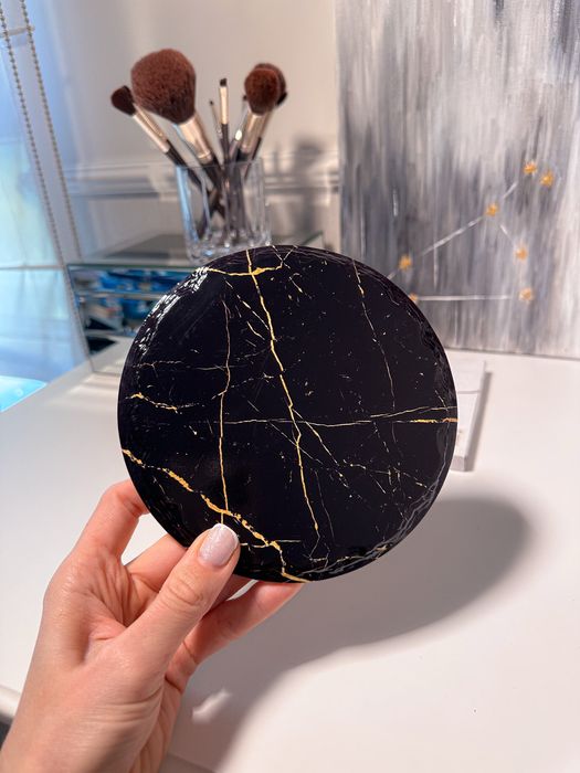 Podstawka ozdobna czarna jak marmur wzór nowa glamour