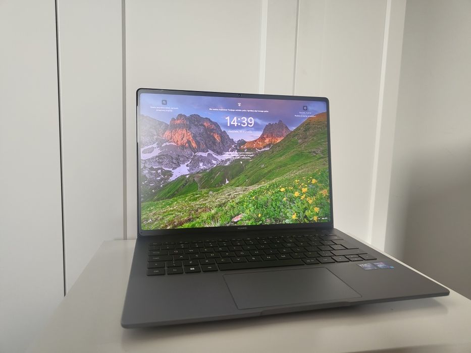 Laptop ultrabook Huawei MateBook 14 2024 OLED 14,2" Ultra 5 125H 16GB