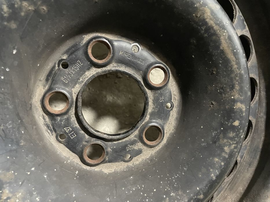 Диски металеві r15 5/112