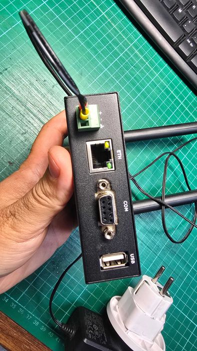 Przemysłowy router VPN 4G Robustel R3000-L4L