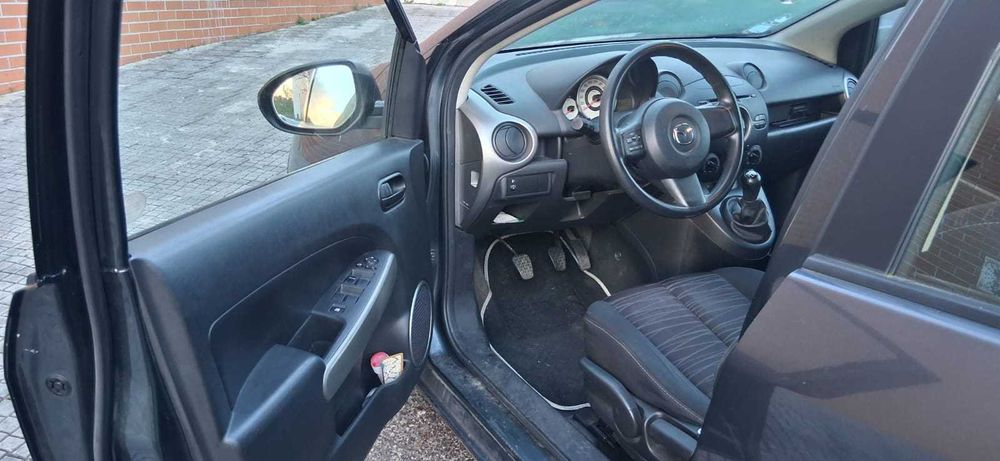 Mazda 2: Usado, 2008