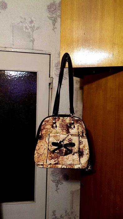 Рюкзак - сумочка (портфель ) 2в 1 Трансформер Прекрастное состояние