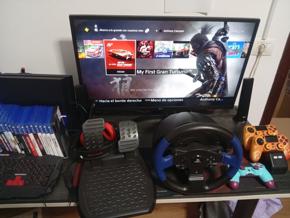 PS4 + Volante Thrustmaster + Comandos e Acessórios – Pack Completo