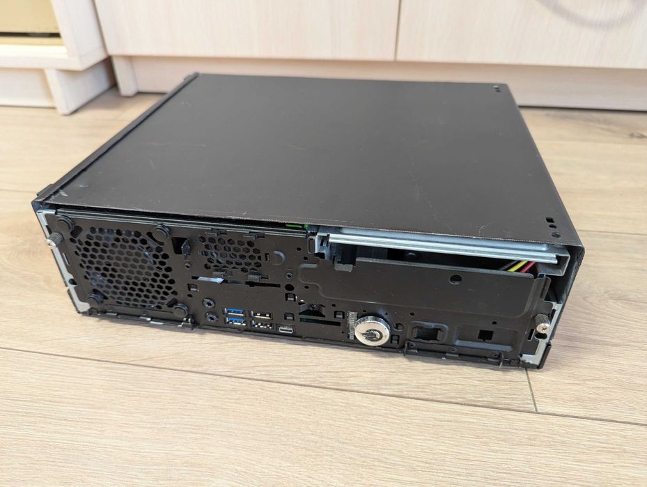 Системный блок Fujitsu D738 SFF s.1151 V2/intel i3-8100 /SSD M.2  128