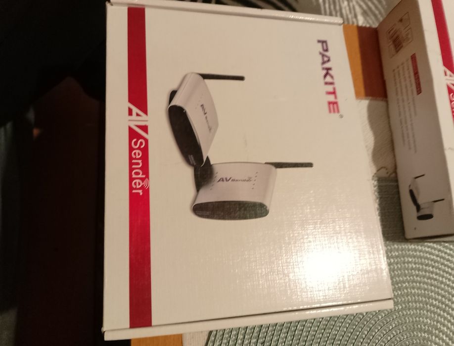 PAKITE AV sender . Bezprzewodowy transmiter sygnału TV