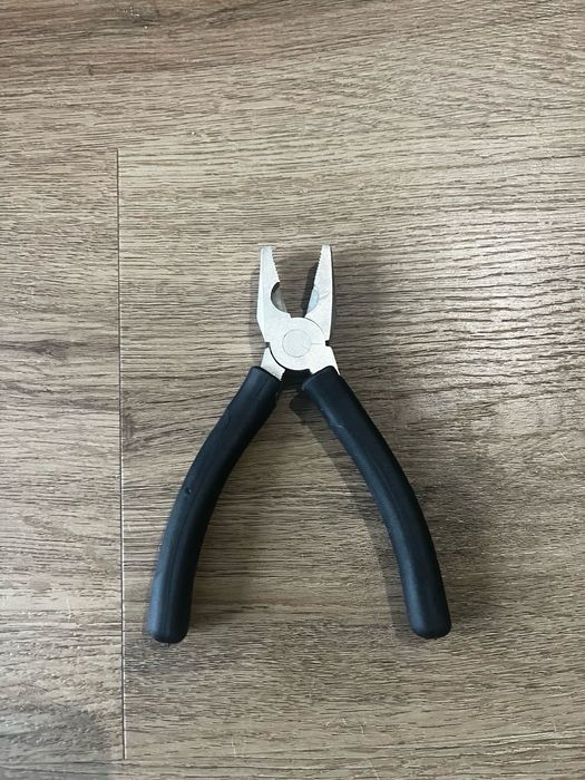 Kombinerki - szczypce uniwersalne IKEA