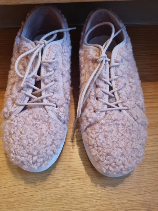 Sneakersy półbuty NLY SHOES baranek rozm. 37 pudrowy róż
