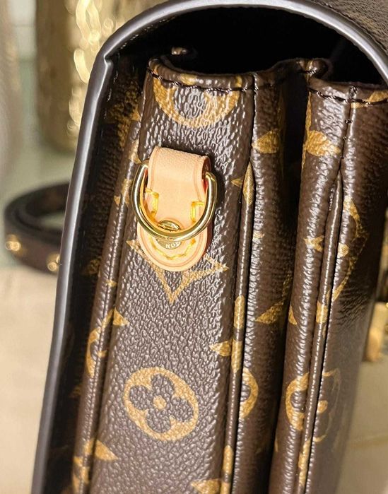 Louis Vuitton Pochette Métis Monogram M44875