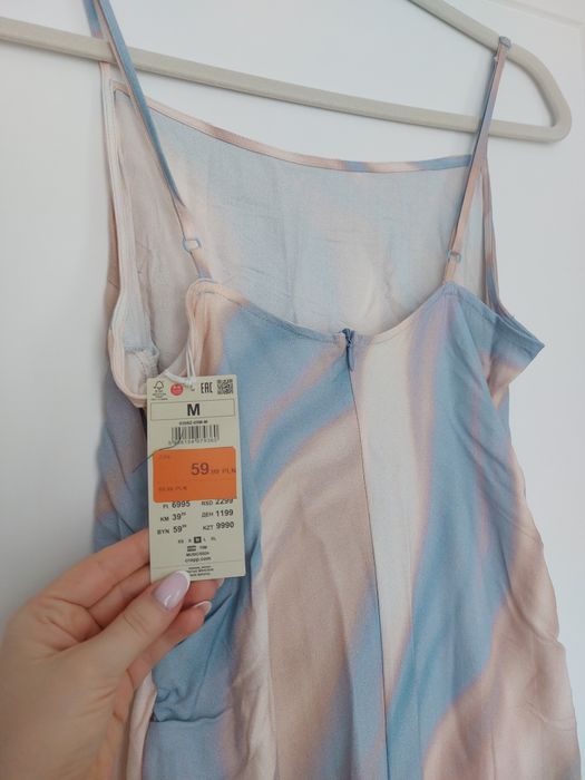 Nowa z metką letnia sukienka Cropp M