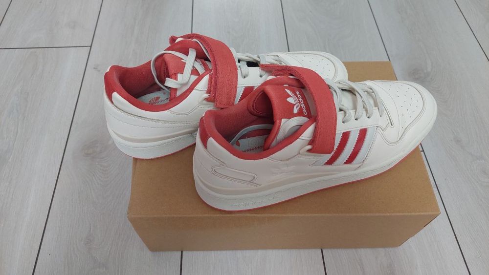 Кросівки Adidas Forum low