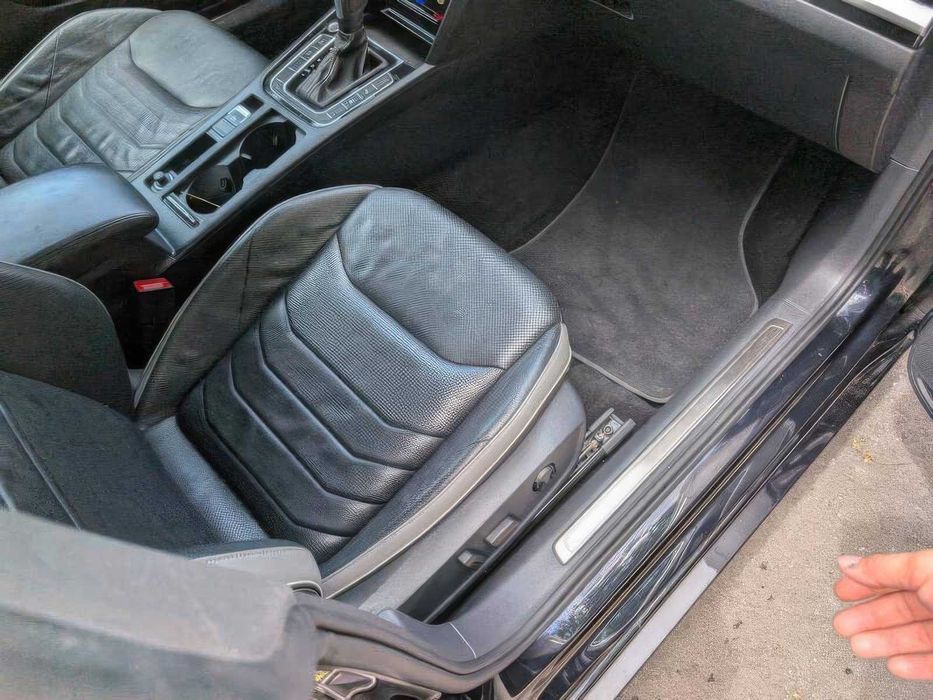 Volkswagen Arteon      2021