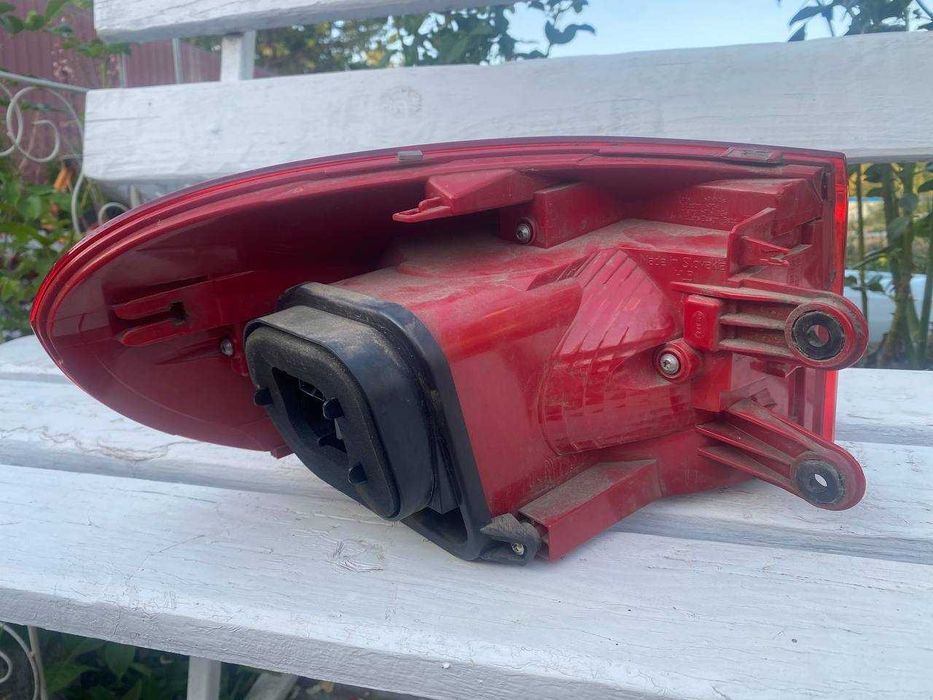 Фонарь стоп задній Tiguan usa Правий 12-16 Фонарь в крыло tiguan usa