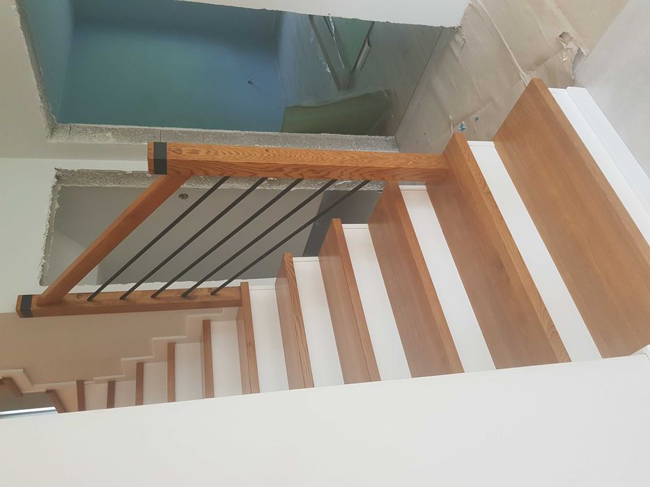 schody drewniane, trepy dębowe , balustrady , dąb
