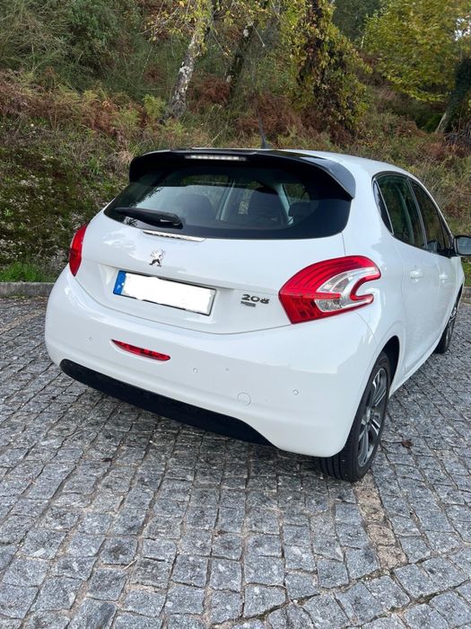 Peugeot 208 1.6 HDi