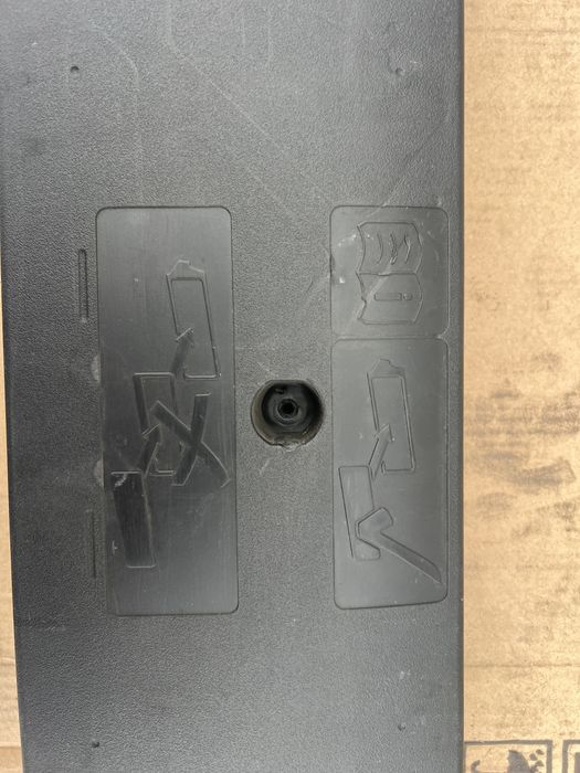 Подіум під номер переднього бампера Mercedes EQS AMG, x296 кузов