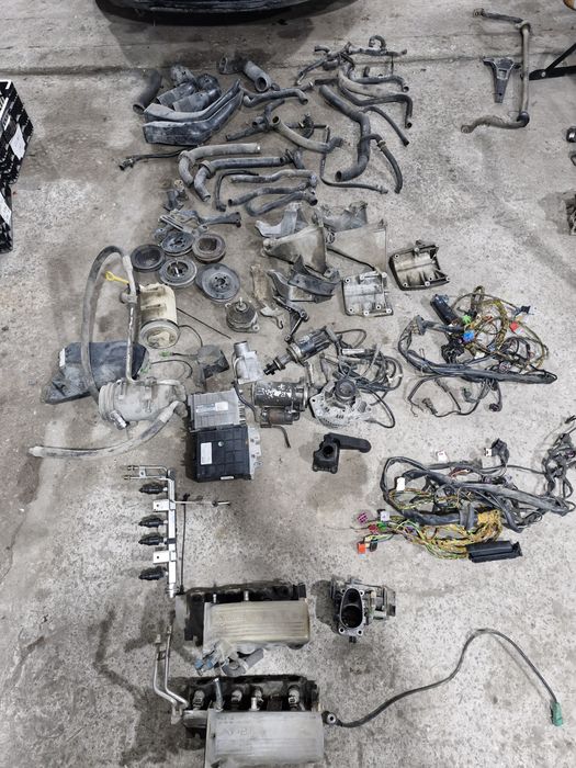 Навісне , патрубки , проводка ауді  а6 с4 а100 с4 а80 б4 ауди  2.0 ABK