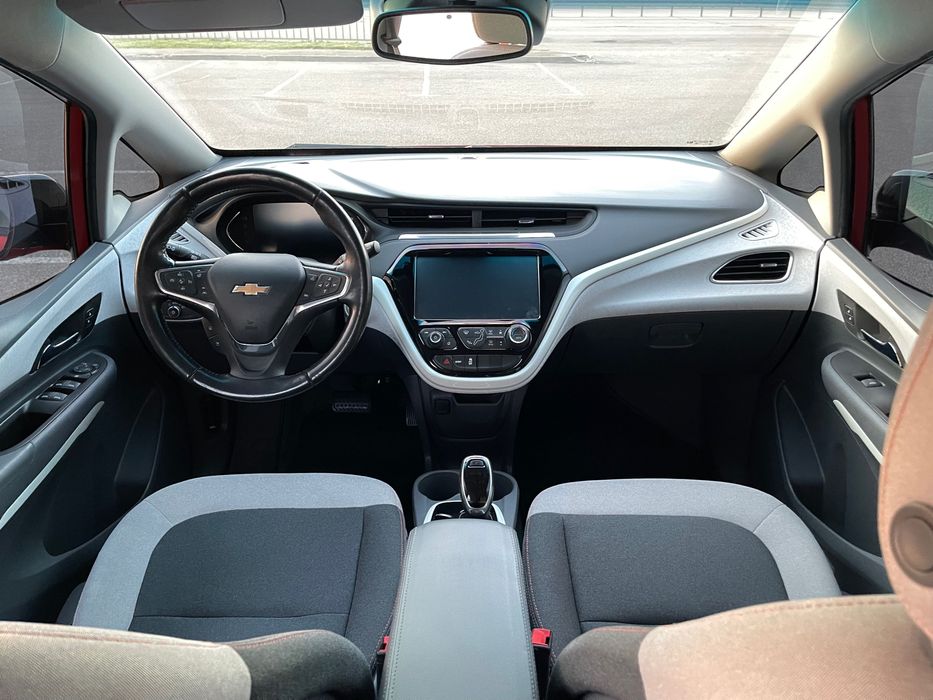 Chevrolet Bolt EV 2021 отличное состояние