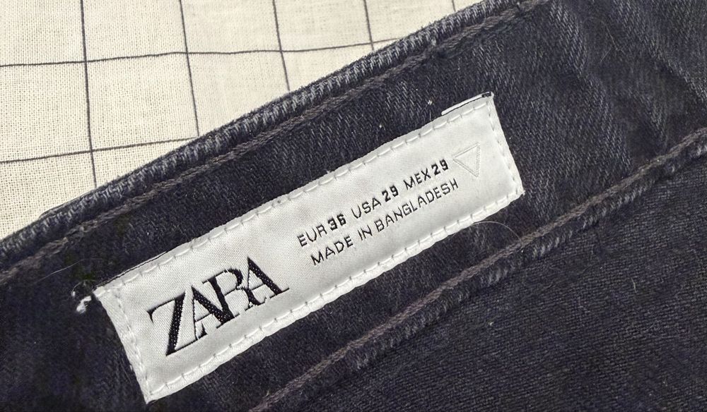 ZARA Джинсы