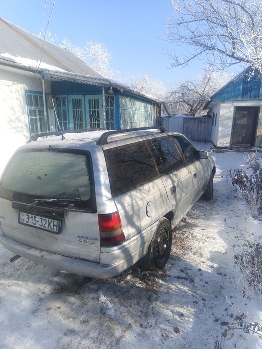 Автомобіль Опель Астра ф