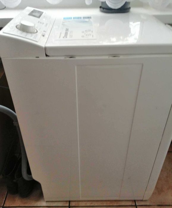 Pralka Elektrolux EWT 1266 TLW - otwierana  z góry