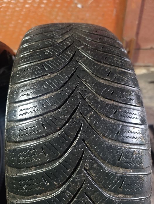 Зимова гума 195/65 R15
