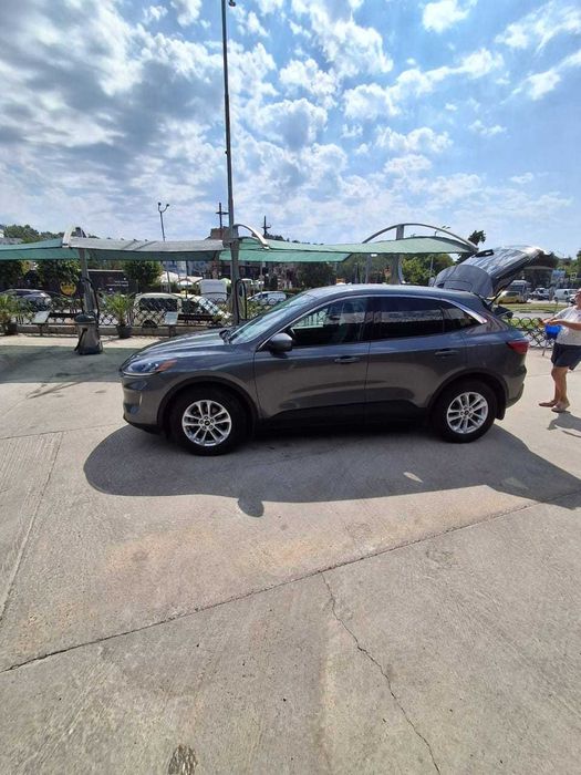 Продам  Ford  Escape