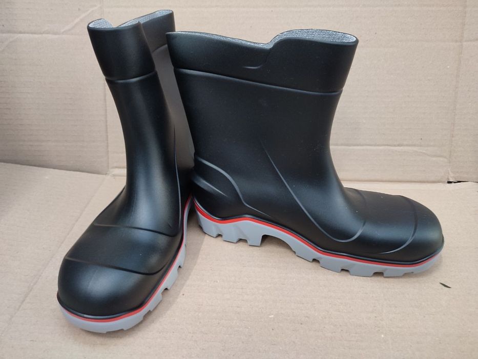 Чоботи чоловічі сучасні