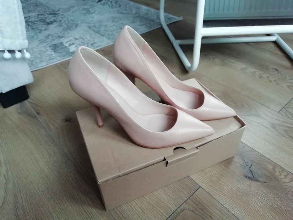 Szpilki nude Mango rozmiar 40