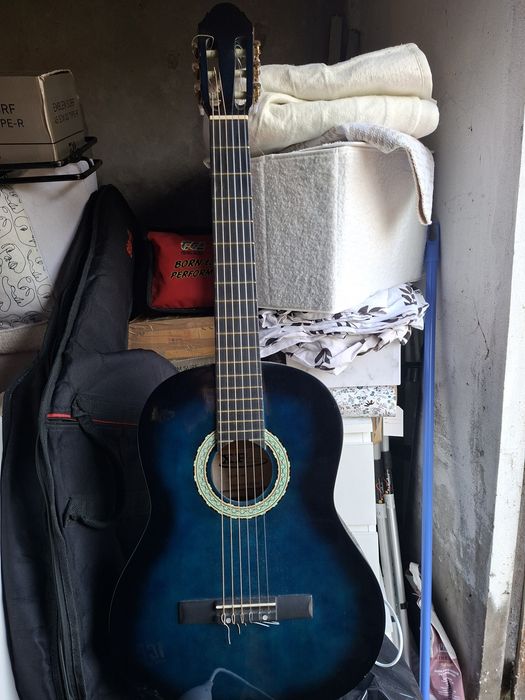 Vendo Guitarra em muito estado