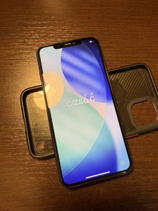 Iphone 11 pro max + apple watch 4