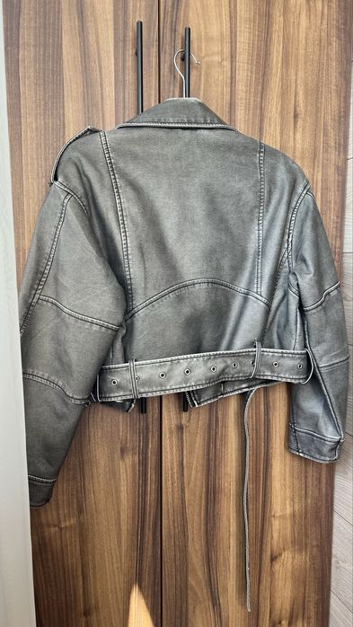 Трендова шкіряна куртка .ідеальний крій.must-have цього сезону