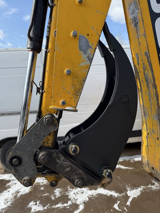 Корчувач JCB 3 CX CAT Bobcat Hidromek Komatsu Doosan Volvo