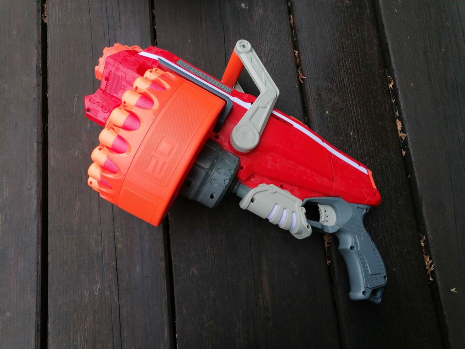 Strzelba Nerf N-Strike Mega Megalodon (Magazynek 20 strzałkowy)