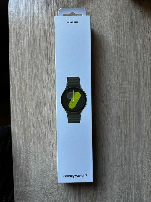 Zegarek Samsung Galaxy Watch 7m 44mm LTE - nowy