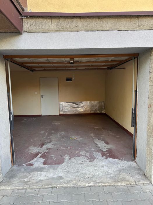 Brama garażowa uchylna Hörmann N80 2500 × 2125 mm – sprawna