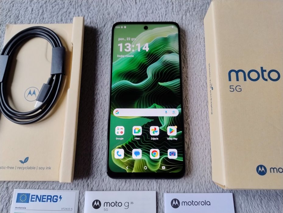 Motorola Moto G35 5G 8/128 GB - kolor Leaf Green - jak nowa - zestaw