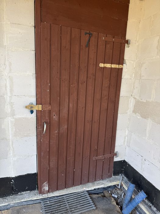 Drzwi budowlane na budowe 110