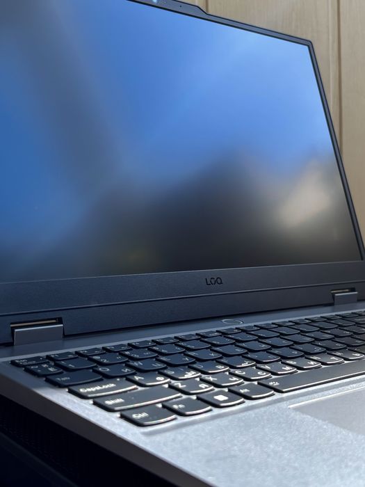 Ігровий ноутбук LENOVO LOQ 15IAX9