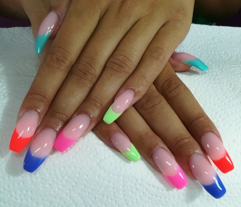 Unhas de gel ,verniz de gel