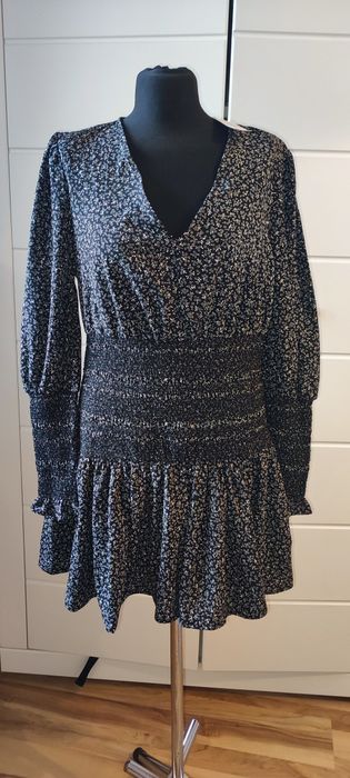Sukienka firmy Topshop nowa ,zwiewna 40