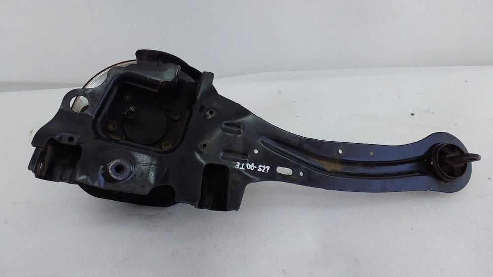 Braço de suspensão trás esquerdo FORD C-Max II (DXA/CB7, DXA/CEU)