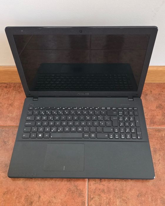 Portátil ASUS X550LD – Intel Core i3 – 4 GB RAM