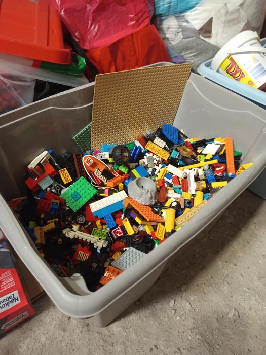 Skrzynka klocków LEGO