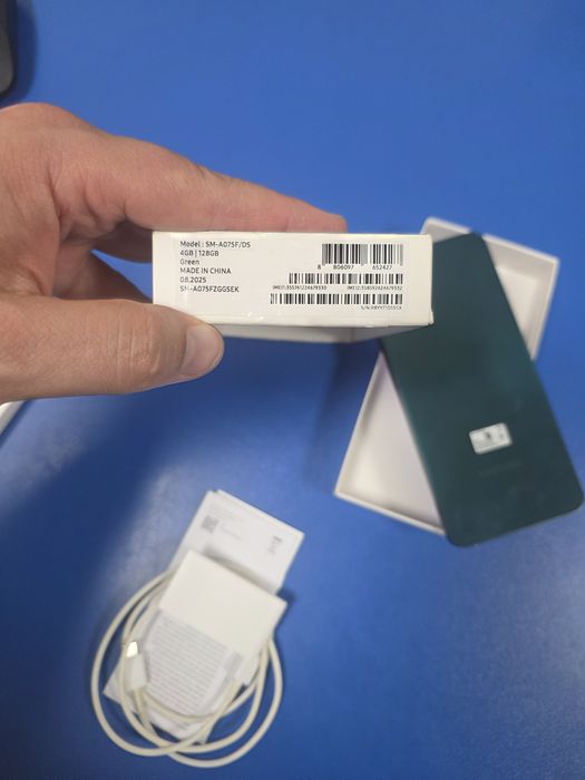 Samsung Galaxy A07 4/128 ГБ — офіційний, повний комплект, дуже гарний станПродам Samsung Galaxy A07 у конфігурації