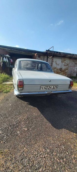 продаж автомобіль ГАЗ 2410