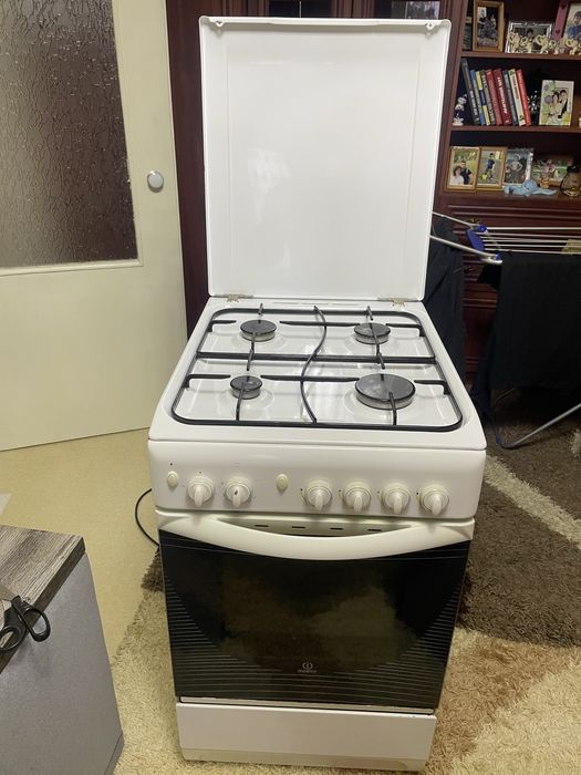 Газова плита Indesit