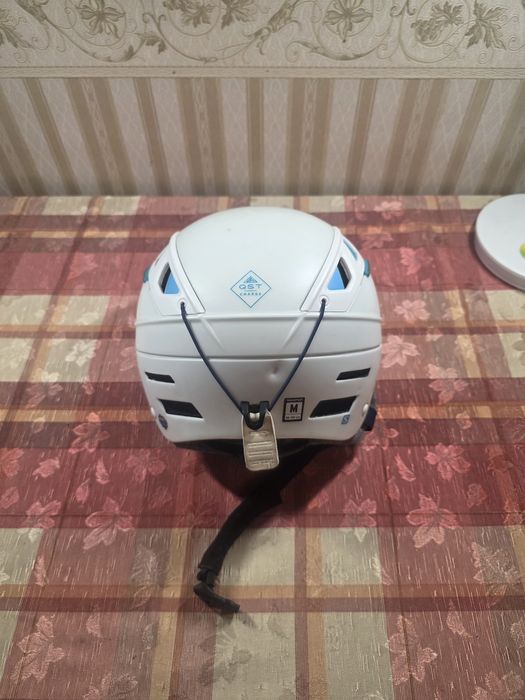 Горнолыжный шлем Salomon QST Charge